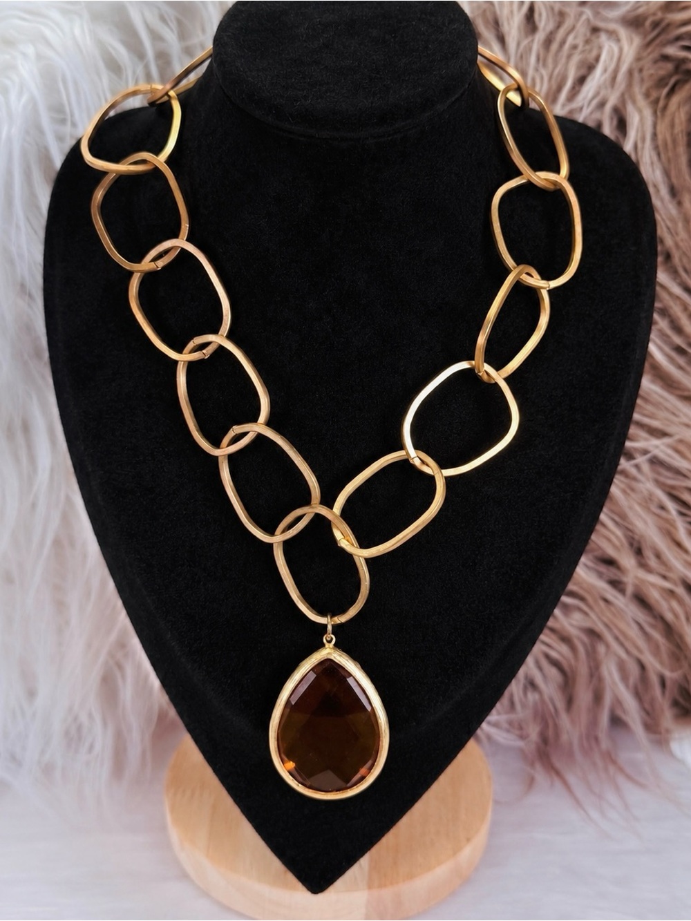 Vintage Gold Brass Tone Link Necklace Amber Tone Teardrop Pendant